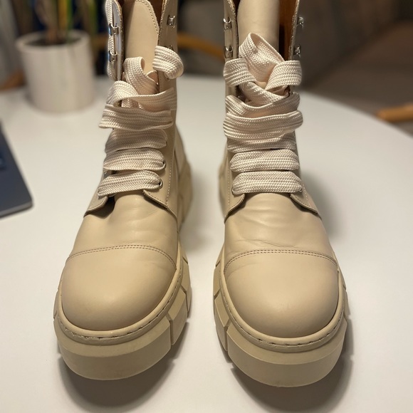 ALOHAS Can Can Boots - Sustainably Made - Picture 8 of 11